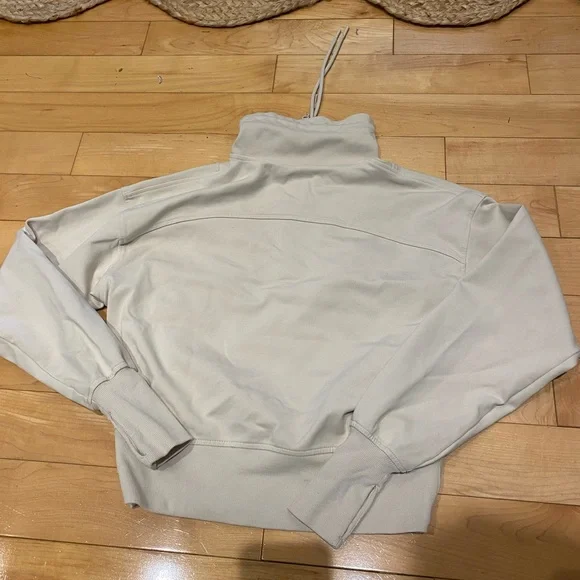 Old Navy Active Cream Fleece Pullover - Picture 3 of 4